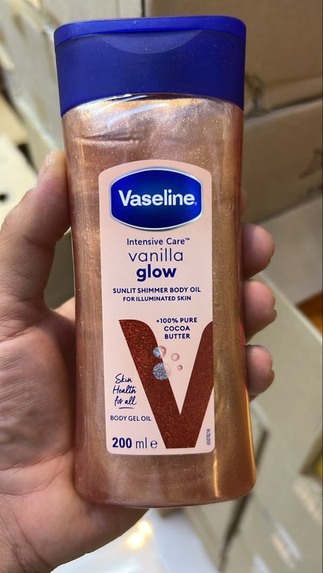 روغن بدن وازلین Vanilla Glow مدل Sunlit Shimmer حجم 200 میل | روغن ژلی شایندار